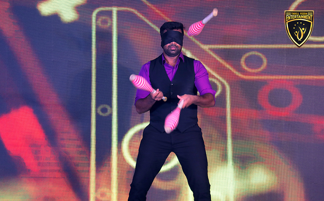 Best juggling acts in India for weddings, corporate events, and festivals including fire juggling, ring juggling, and football freestyle performances