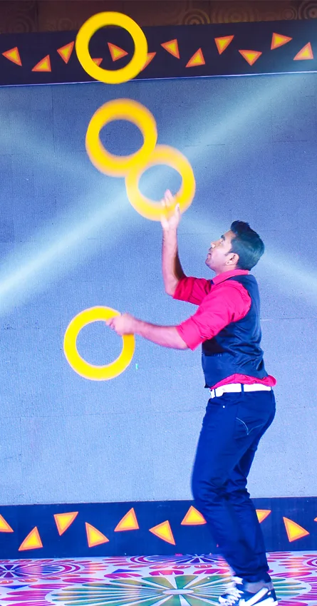 Birthday party juggler performing in Chennai – Kids entertainment with colorful juggling props at indoor celebration