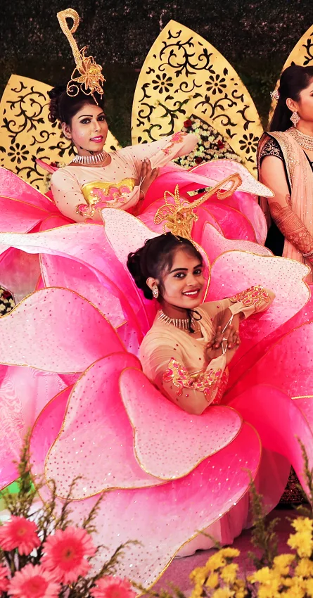 Elegant flower dance performance at wedding reception celebration in India – graceful entertainment act by ThrillVeera Entertainment