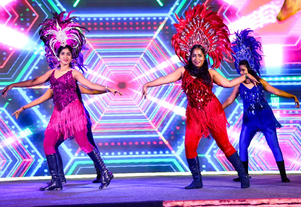 dance-performance-show-india